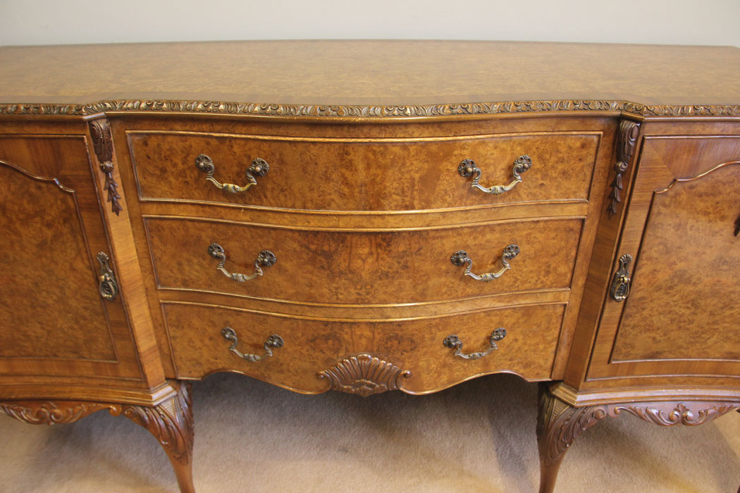 12372r5 Burr Walnut Queen Anne Style Sideboard, Antique Burr Walnut Queen Anne Style Sideboard Dresser