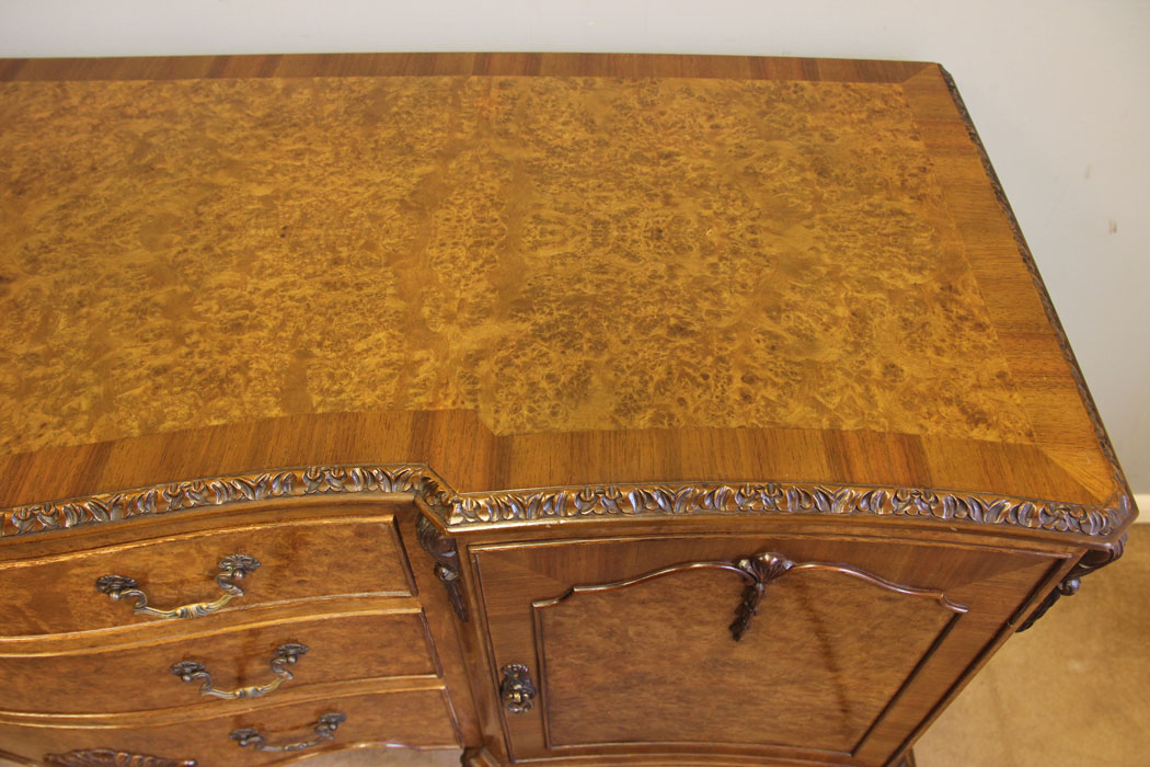 12372r9 Burr Walnut Queen Anne Style Sideboard, Antique Burr Walnut Queen Anne Style Sideboard Dresser