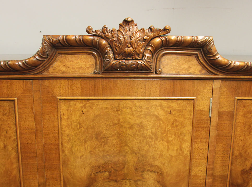 12376r10 Antique Burr Walnut Wardrobe, Antique Quality Burr Walnut Wardrobe