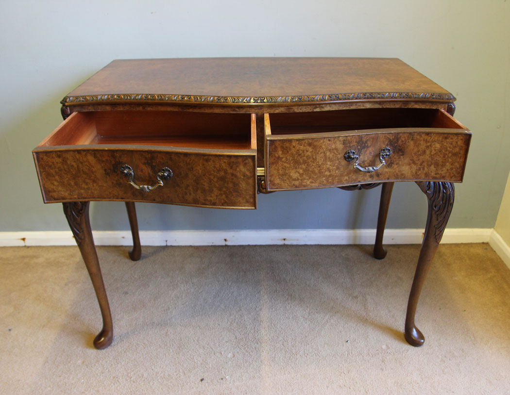 12377r14 Antique Burr Walnut Serving Side Table, Antique Serpentine Burr Walnut Serving Side Table
