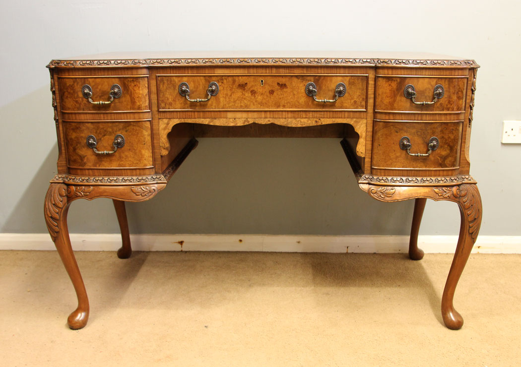12379r02 Antique Burr Walnut Side Table Writing Desk, Antique Shaped Burr Walnut Side Writing Table
