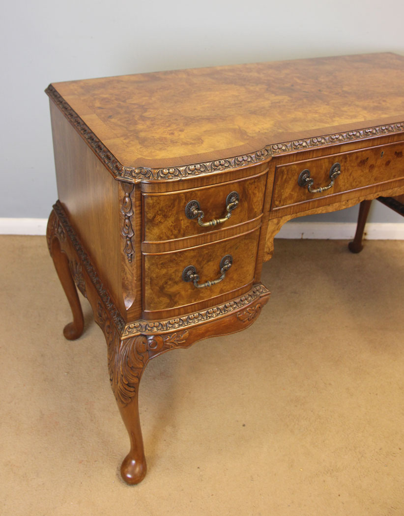 12379r7 Antique Burr Walnut Queen Anne Style Dressing Table Writing Desk, Antique Shaped Burr Walnut Side Writing Table