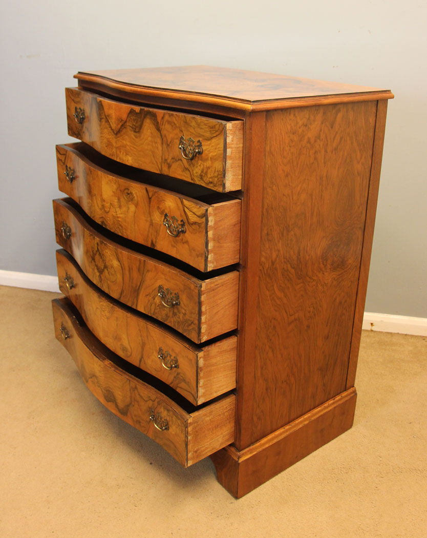 12393r5 Antique Figured Walnut Serpentine Chest of Drawers, Antique Burr Walnut Chest of Drawers