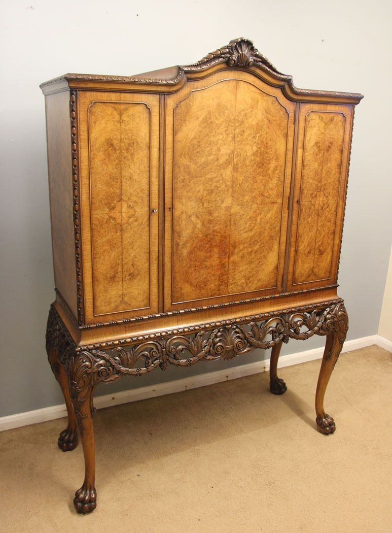 12395r20 Antique Burr Walnut Three Door Queen anne Style Drinks Cabinet on Stand, Antique Burr Walnut Three Door Cocktail Drinks Side Cabinet