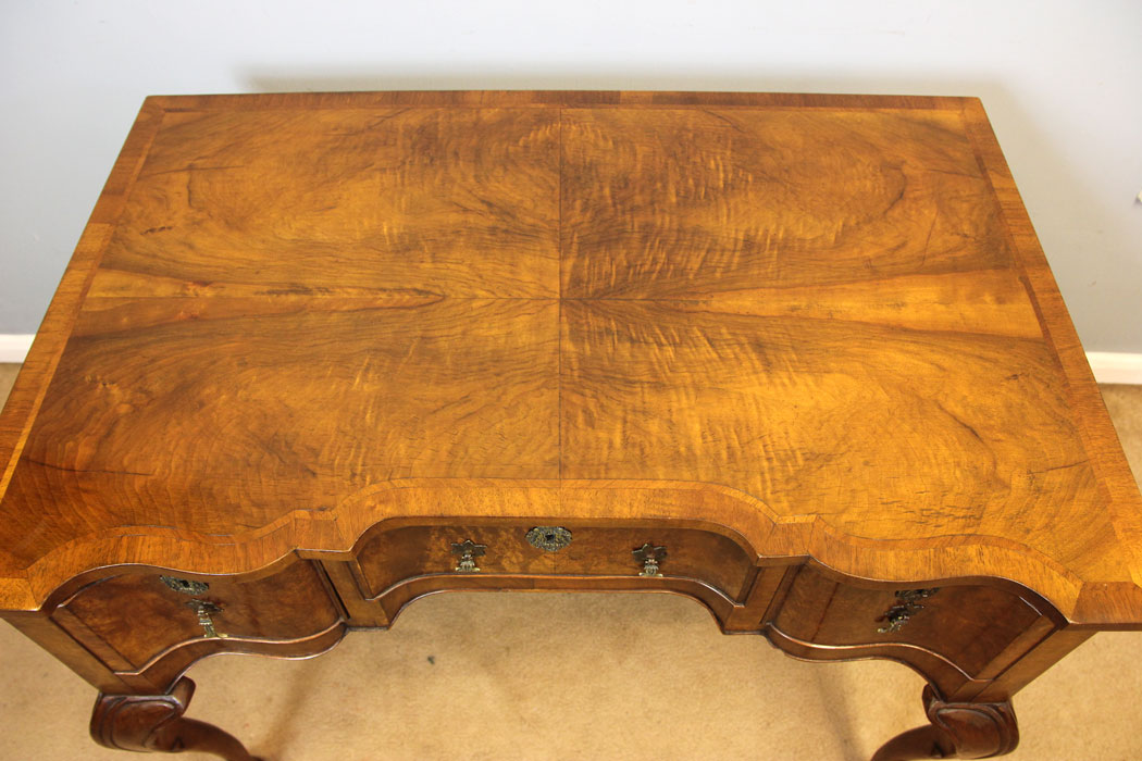 12396r3 Antique Burr Walnut Writing Table Side Dressing Table, Antique Figured Walnut Writing Table Side Dressing Table