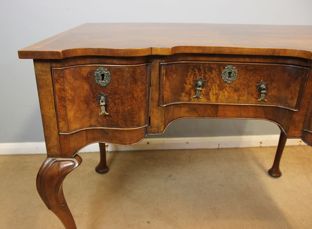 12396r7 Antique Burr Walnut Writing Table Side Dressing Table, Antique Figured Walnut Writing Table Side Dressing Table