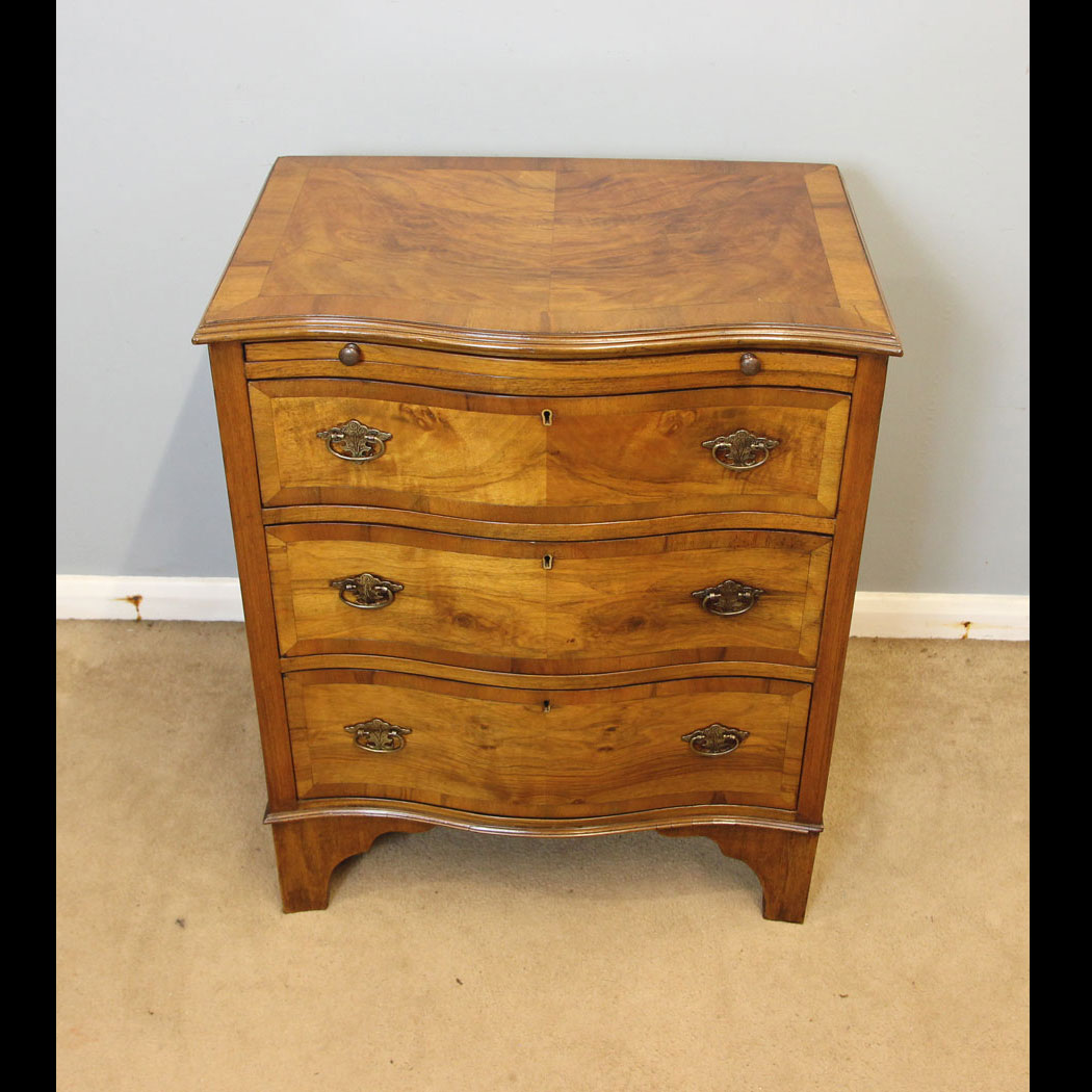 12400r01 Antique Small Figured Walnut Serpentine Chest of Drawers, Antique Small Figured Walnut Serpentine Chest of Drawers