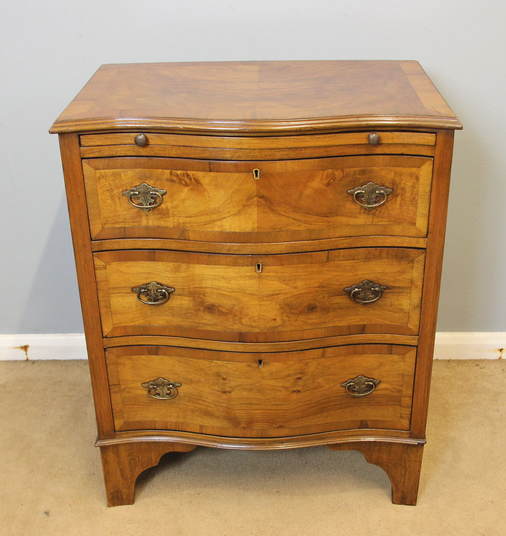 12400r02 Antique Small Figured Walnut Serpentine Chest of Drawers, Antique Small Figured Walnut Serpentine Chest of Drawers