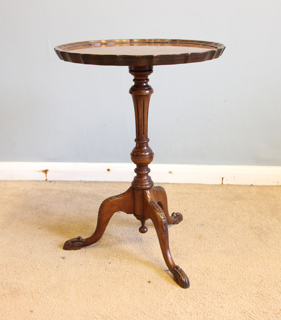 12413r2 Burr Walnut Tripod Wine Table, Burr Walnut Tripod Occasional Wine Table