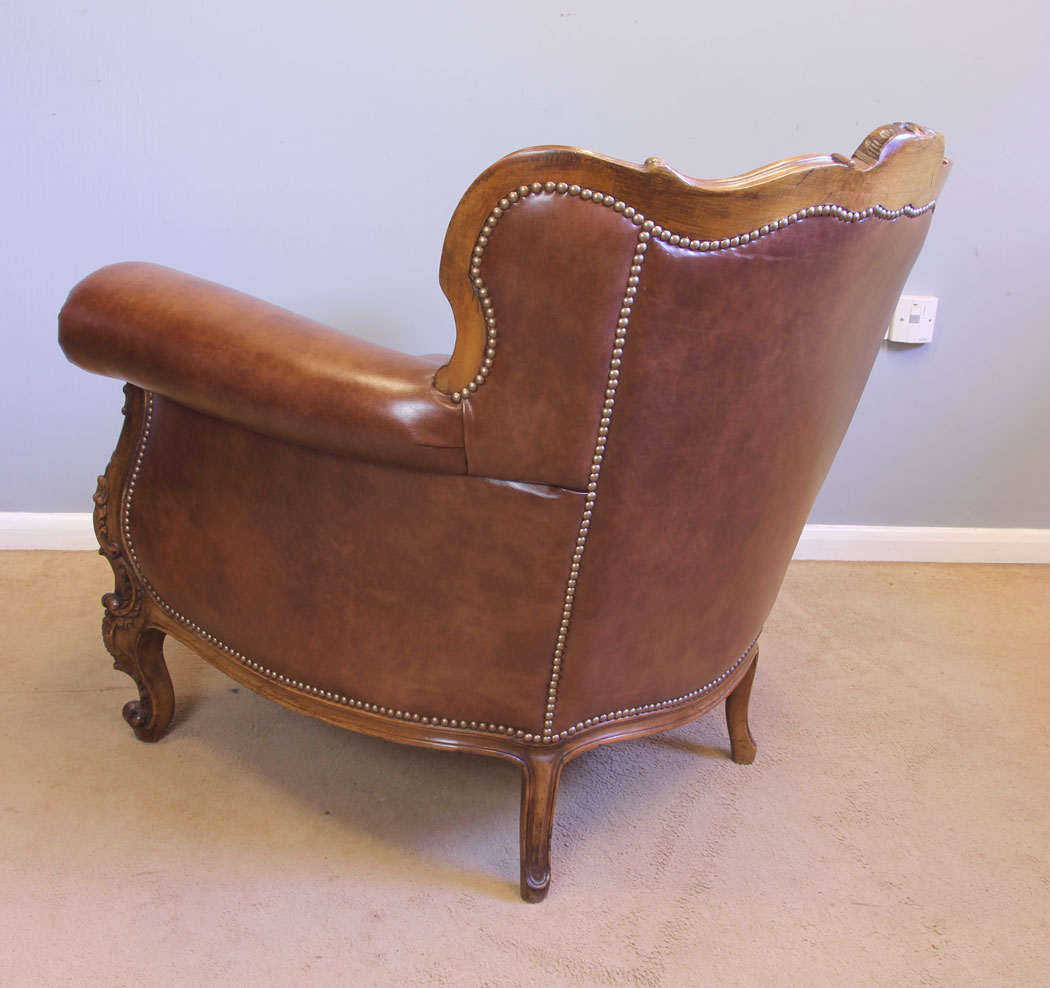 12027r8 Antique Leather Armchair, Superb Buttoned Leather Armchair
