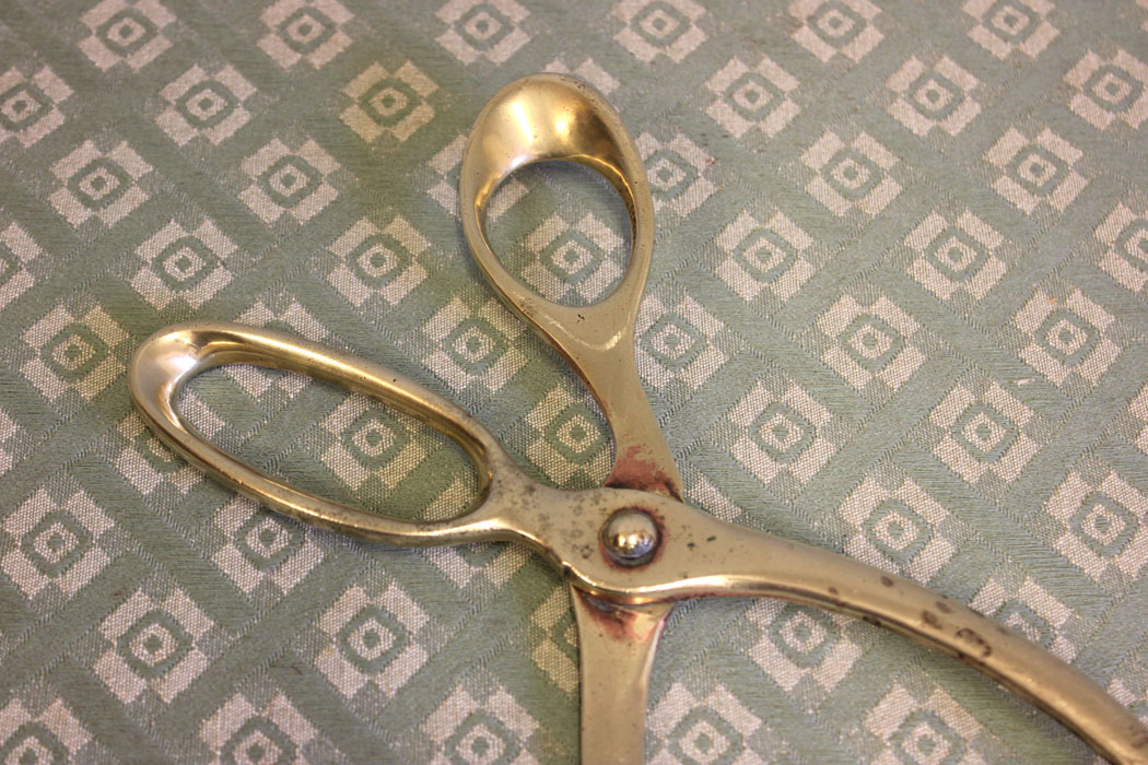 12441r8 Antique Brass Fireside Trivet & Tongs, Antique Brass Fireside Trivet & Tongs.