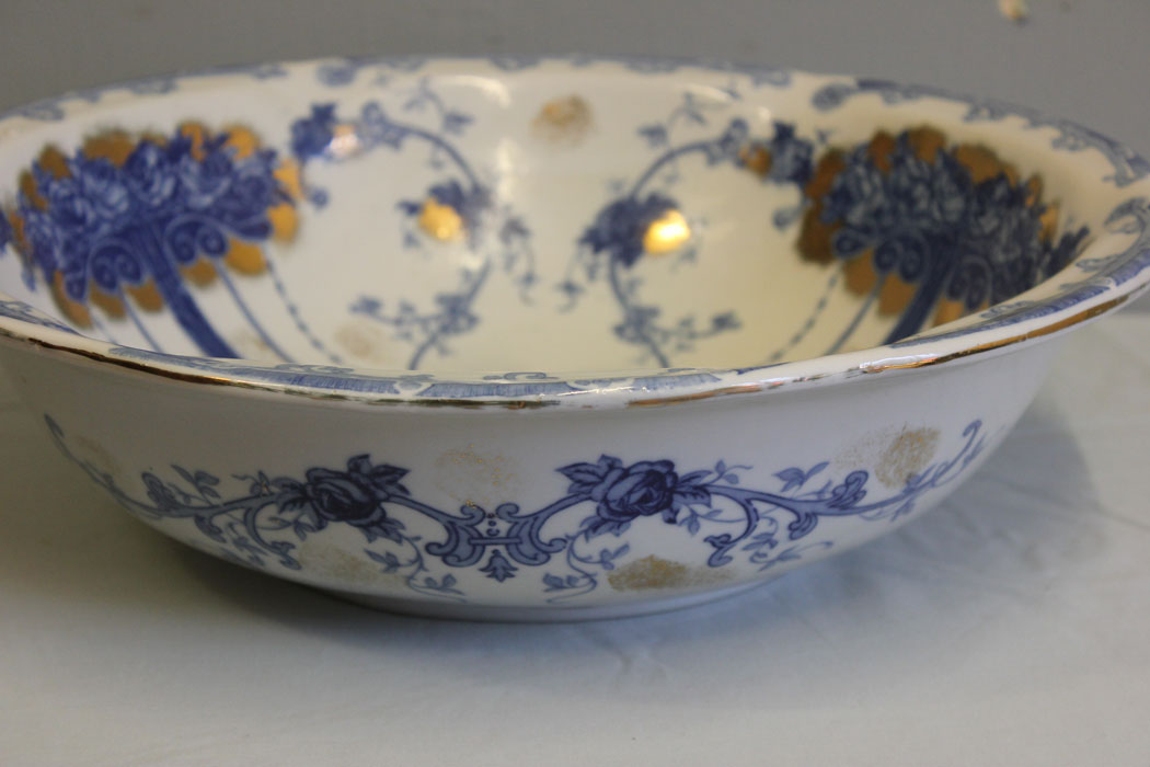 12443r6 Antique Large Blue and Gold Wash Bowl, Antique Large Blue and Gold Wash Bowl
