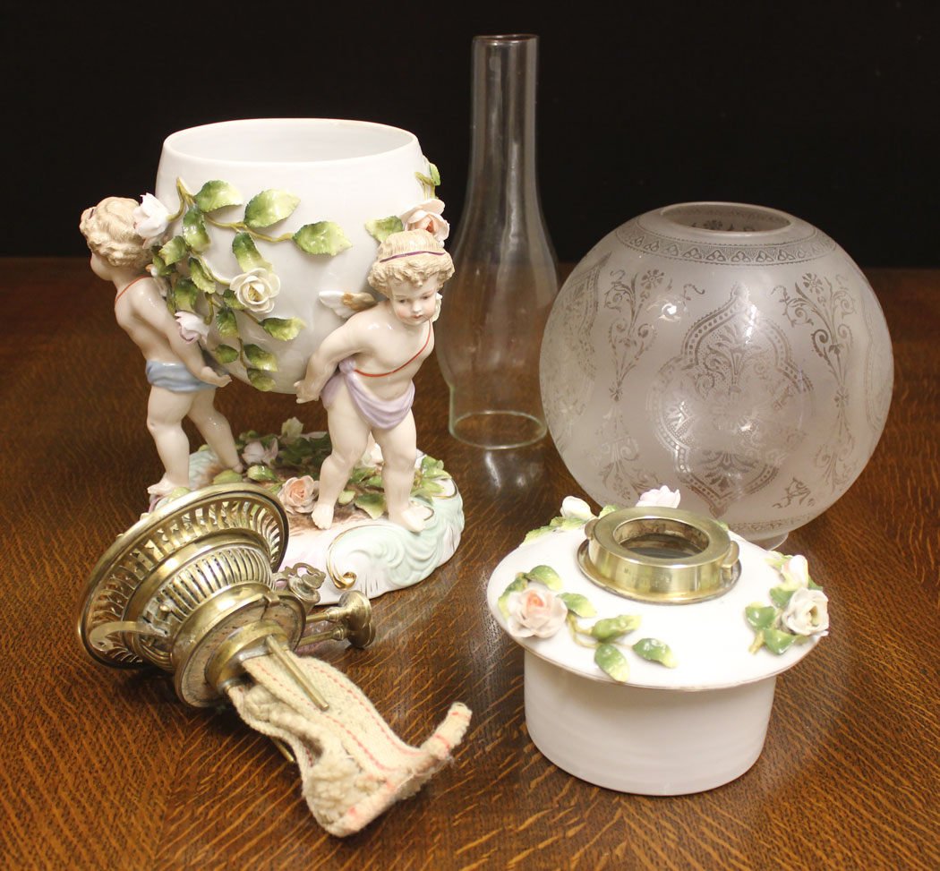 12446r12 Antique Porcelain Table Oil Lamp, Antique Porcelain Table Oil Lamp and Shade
