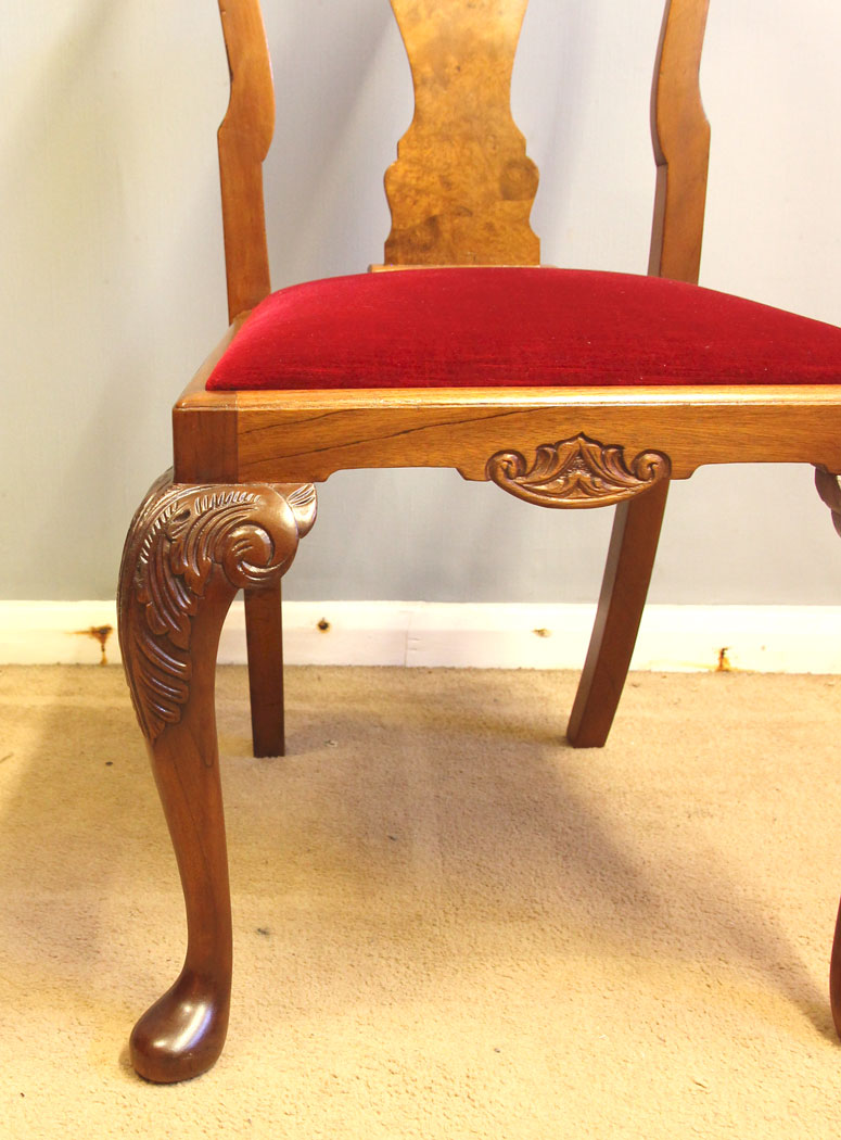 12458r11 Antique Set of Eight Burr Walnut Dining Chairs, Set of Eight Queen Anne Style Walnut Dining Chairs