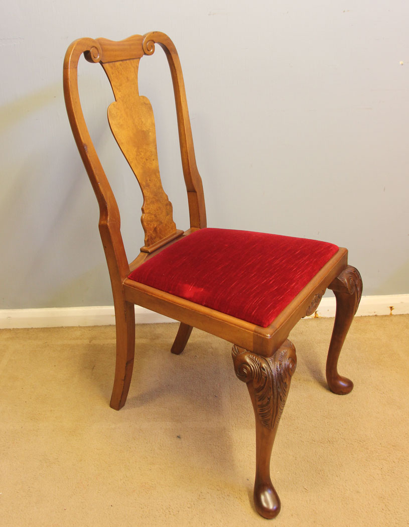 12458r14 Antique Set of Eight Burr Walnut Dining Chairs, Set of Eight Queen Anne Style Walnut Dining Chairs