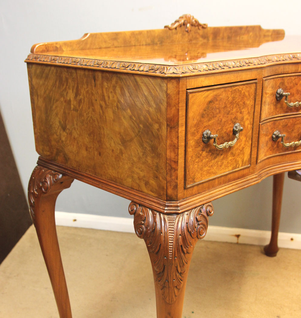 12465r11 Burr Walnut Antique Cutlery Console Side Table, Burr Walnut Antique Cutlery Console Side Table