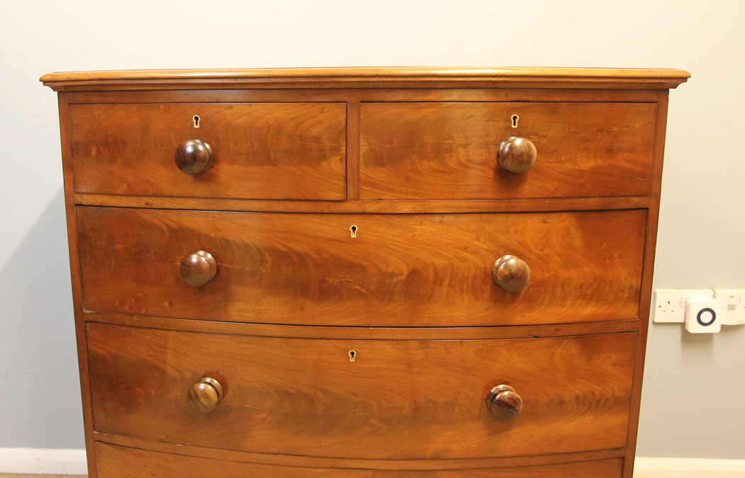 12469r3 Victorian Mahogany Bow Front Chest of Drawers, Victorian Mahogany Bow Front Chest of Drawers