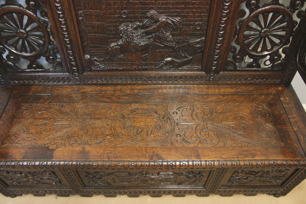 12472r15 Antique Carved Oak Settle, Hall Seat, Victorian Carved Oak Settle / Monks Bench / Hall Seat