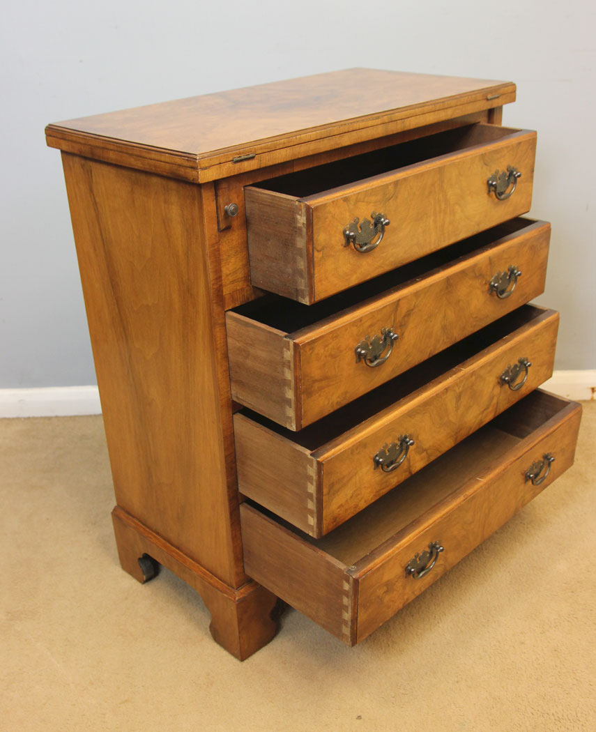 12473r10 Antique Burr Walnut Bachelors Chest of Drawers, Burr Walnut Bachelors Chest of Drawers