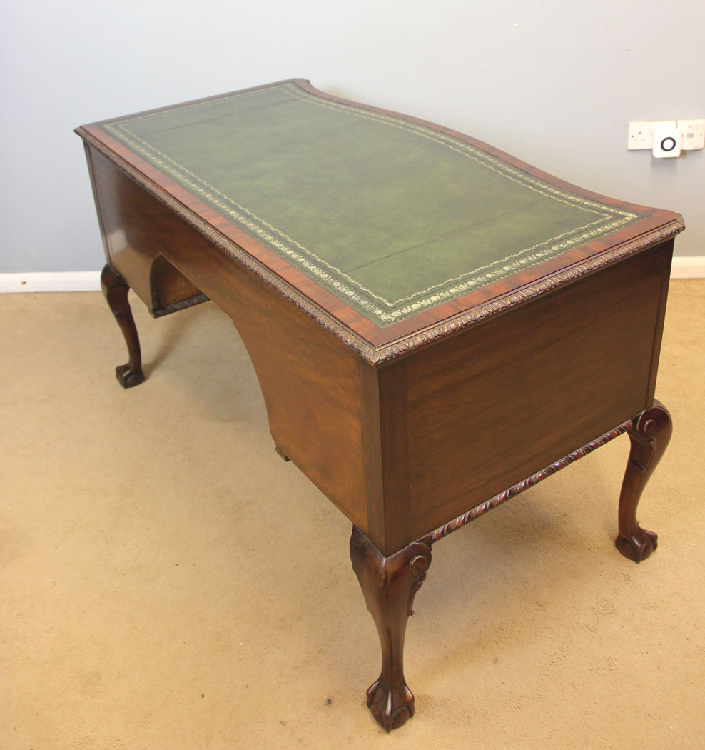 12480r6 Antique Mahogany Knee Hole Writing Desk, Antique Mahogany Knee Hole Writing Desk
