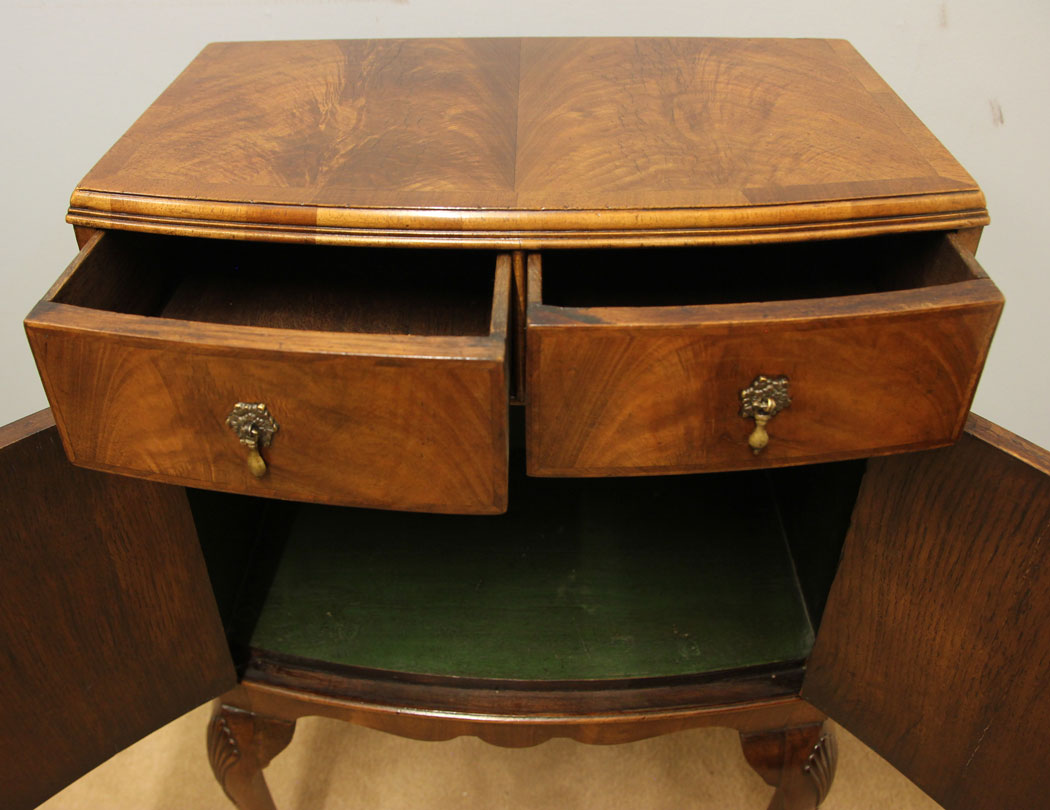 12498r10 Pair Antique Walnut Bedside Tables Cupboards Cabinets, Pair Antique Walnut Bedside Cabinets