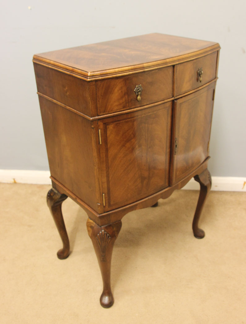 12498r11 Pair Antique Walnut Bedside Tables Cupboards Cabinets, Pair Antique Walnut Bedside Cabinets