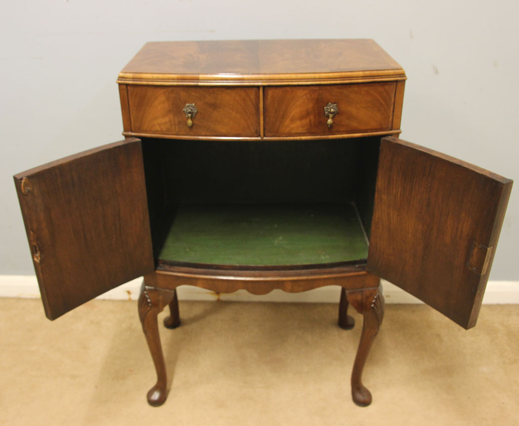 12498r9 Pair Antique Walnut Bedside Tables Cupboards Cabinets, Pair Antique Walnut Bedside Cabinets