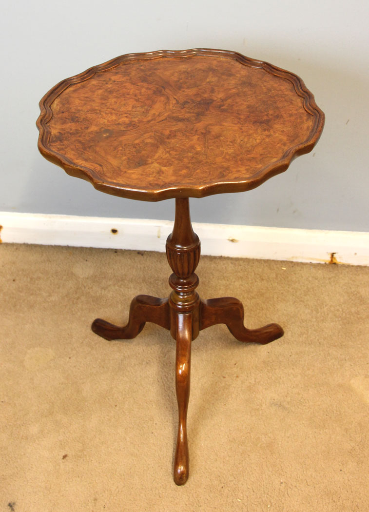 12501r1 Burr Walnut Tripod Wine Table, Burr Walnut Tripod Wine Table