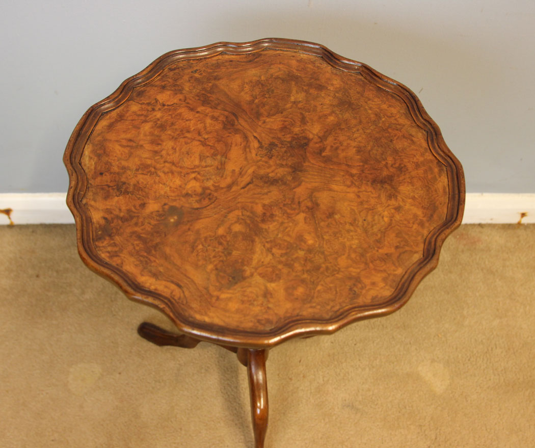 12501r6 Burr Walnut Tripod Occasional Wine Table, Burr Walnut Tripod Wine Table