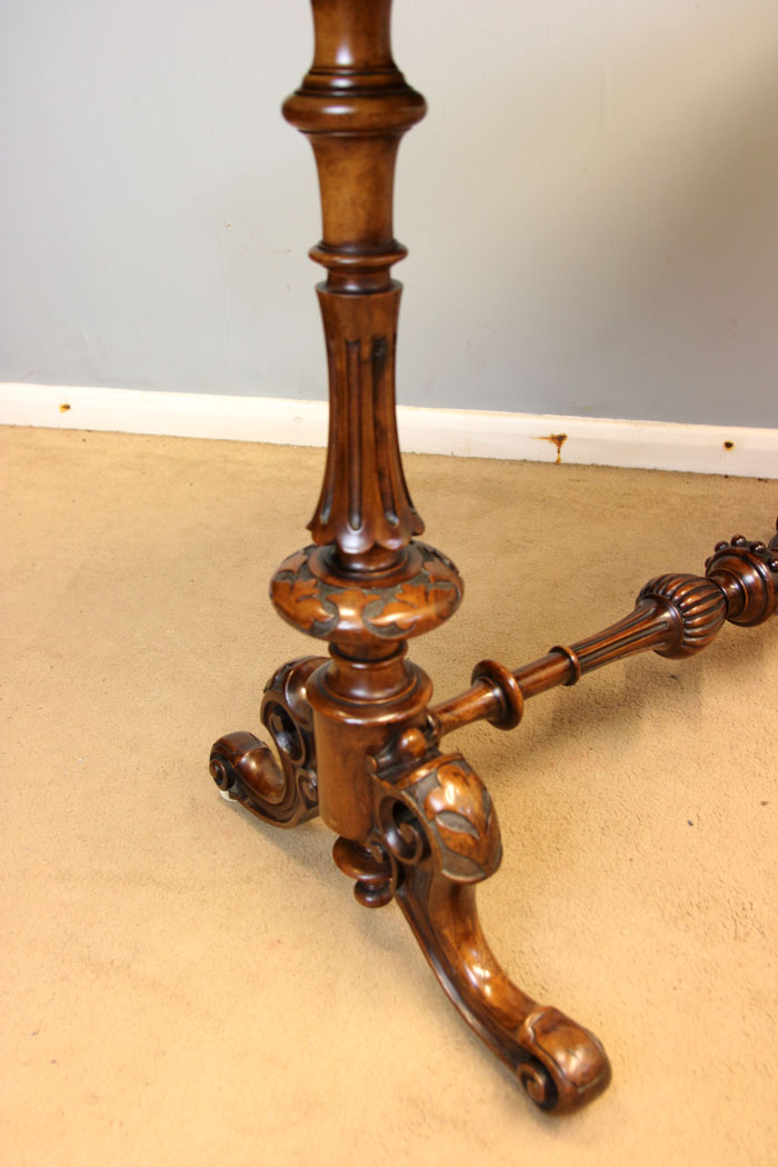 12506r10 Antique Victorian Burr Walnut Side Games Table, Antique Victorian Burr Walnut Side Card Table,