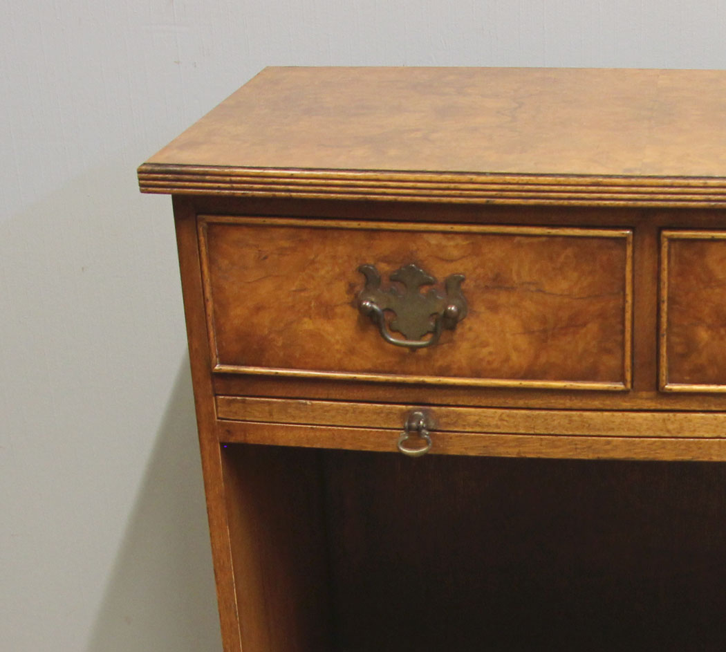 12570r14 Pair Antique Burr Walnut Bedside Cabinets, Pair Antique Burr Walnut Bedside Cabinets