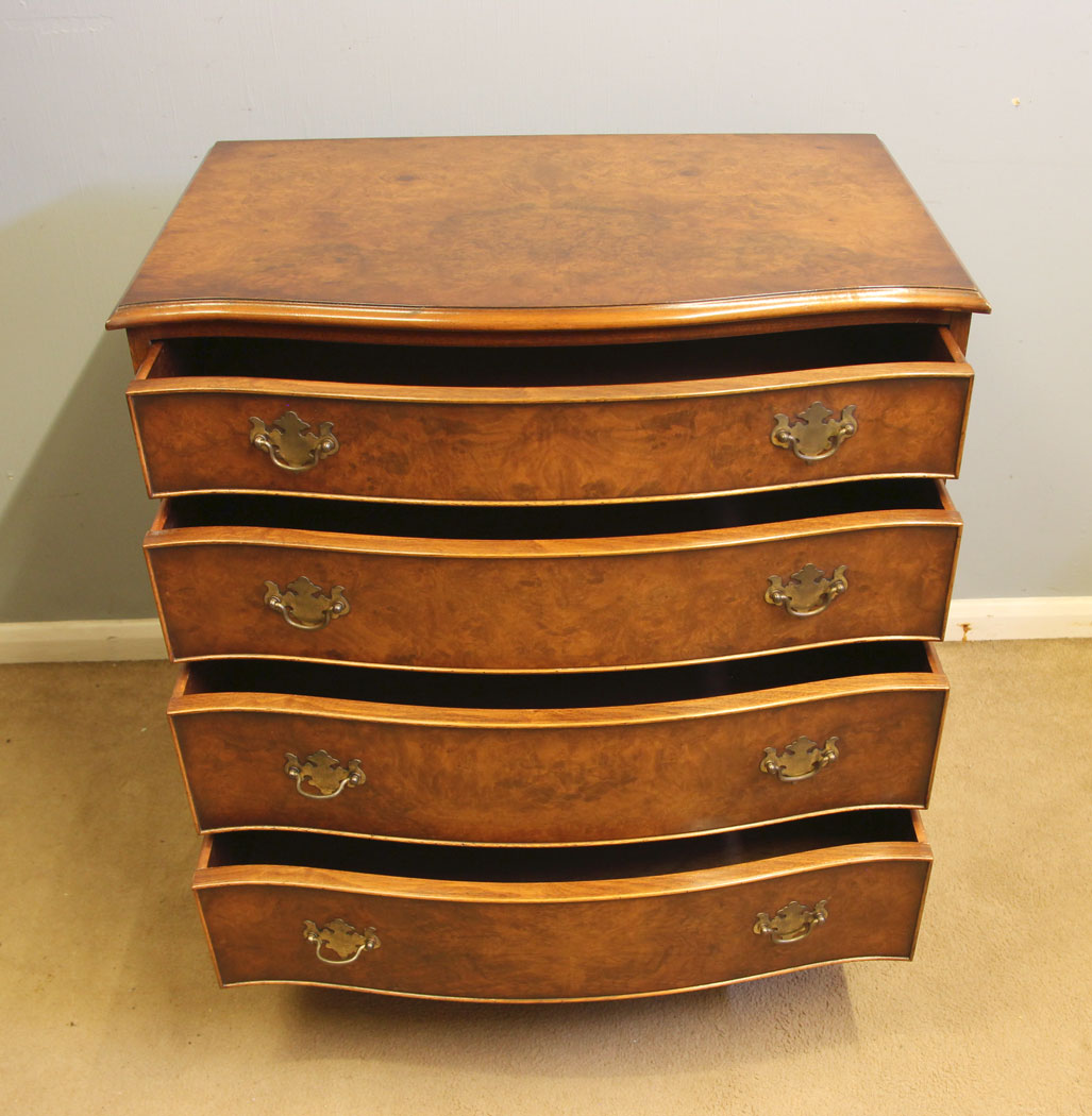 12572r6 Antique Walnut Georgian Style Chest of Drawers Burr Walnut Serpentine Chest of Drawers