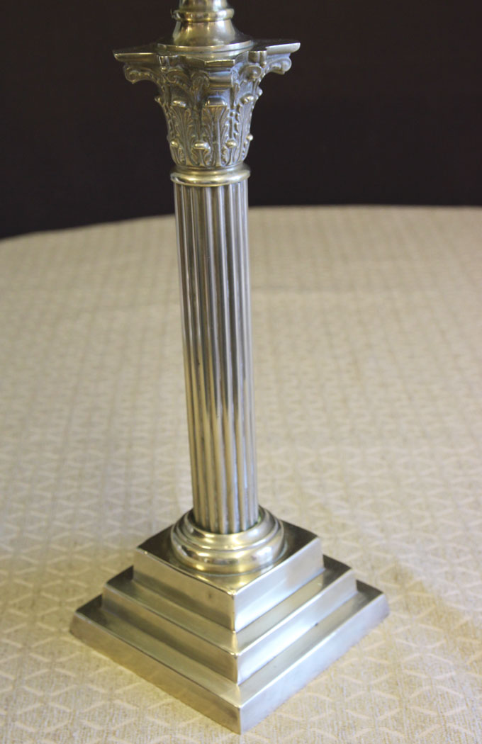 12586r4 Antique Corinthian Column Oil Lamp, Antique Corinthian Column Oil Lamp